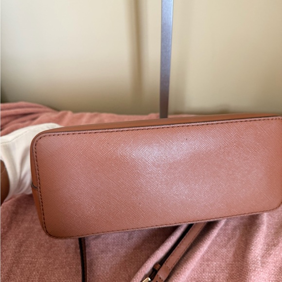 Michael Kors Jet Set Travel Medium Dome Crossbody Bag - Picture 9 of 16